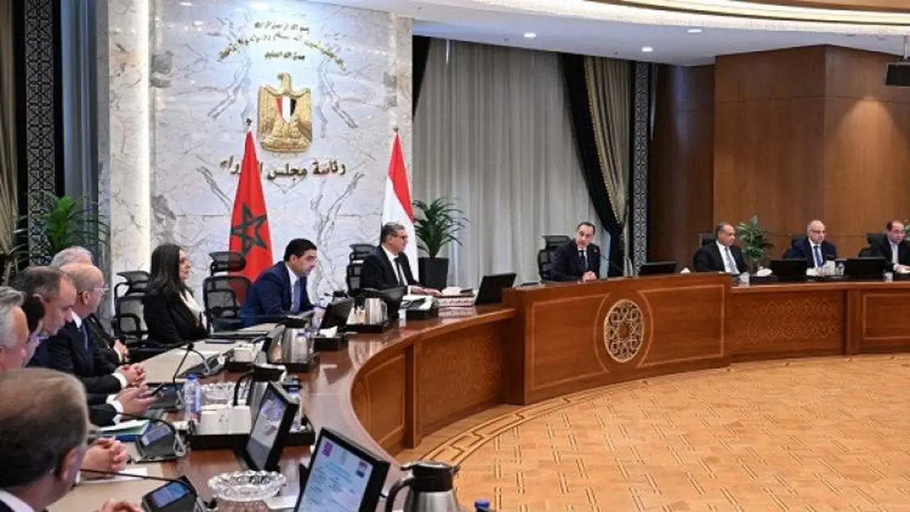 وزير الخارجية المصري يدعو إلى تطوير العلاقات الثنائية مع المملكة المغربية بشكل جذري